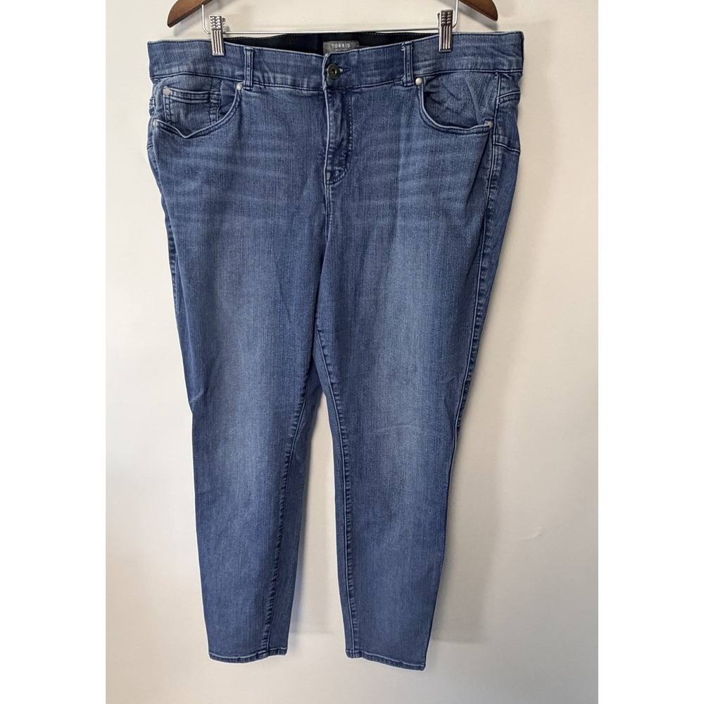 Torrid Women's Premium Stretch Blue Bombshell Skinny Jean Sz 22 Tummy Control